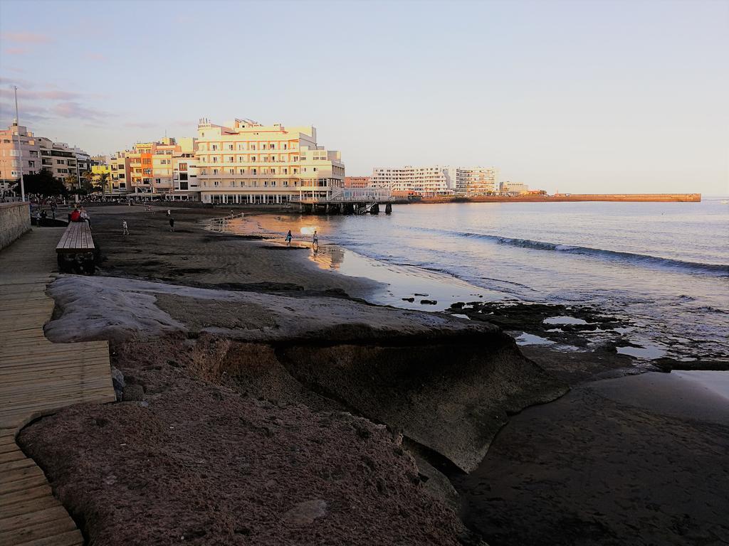 Alquilaencanarias-Medano Tio Claudio Beachfront El Medano  Luaran gambar